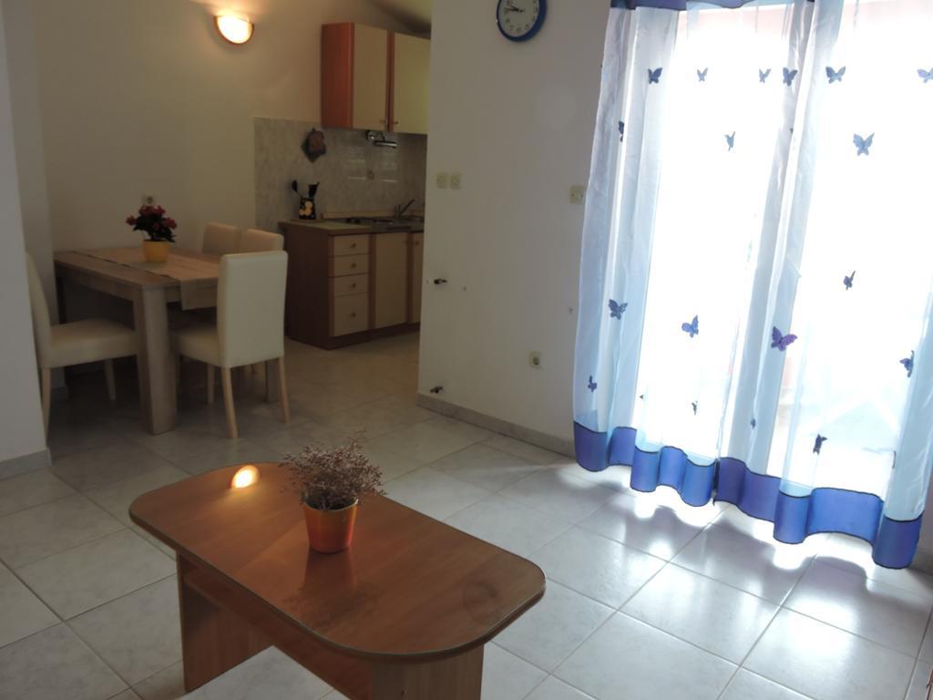 Apartments Vera Лижнян Экстерьер фото